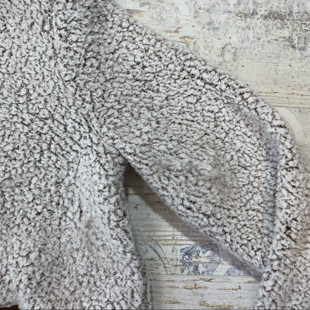 Olive and Oak Fuzzy 1/4 Zip Pullover - Picture 12 of 13